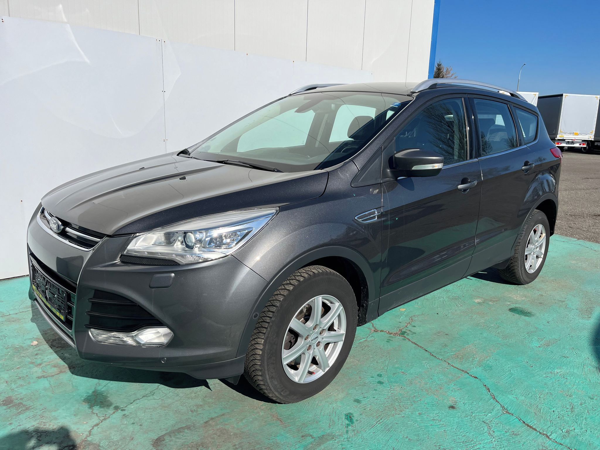 Ford Kuga, 1.6, 134kW, Automat, 4x4 Titan - fotka 3