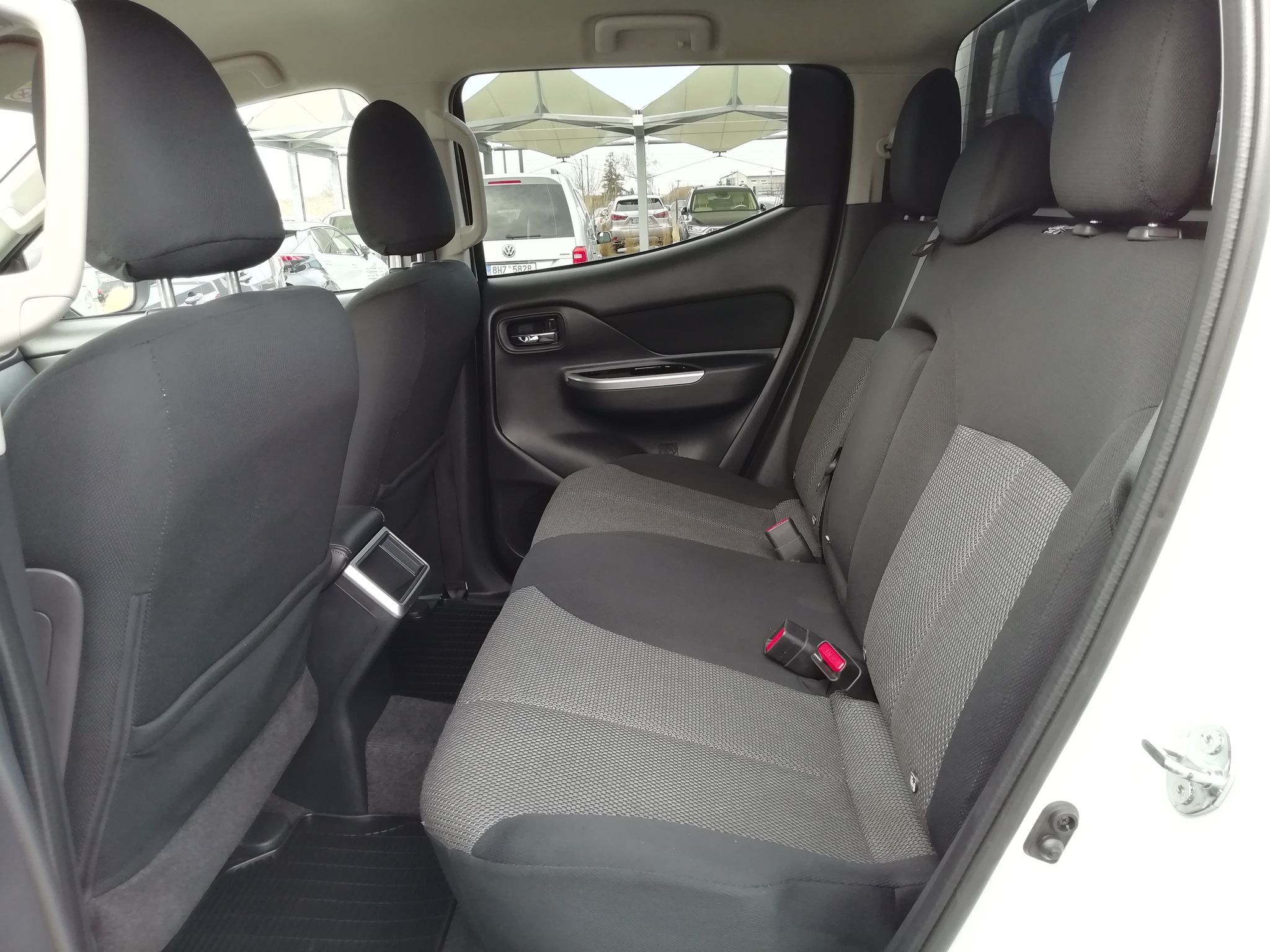 Mitsubishi L200, Intense 2.2 DI-D 4WD DC - fotka 6