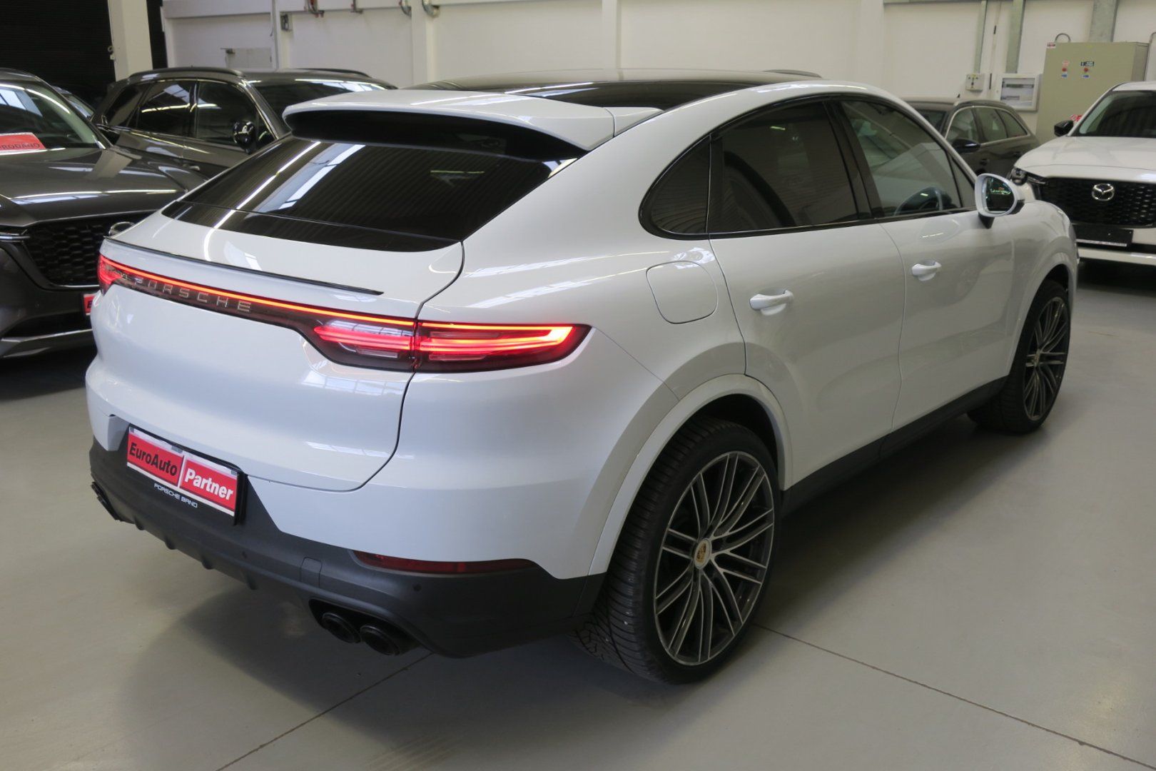 Porsche Cayenne, Coupe 3.0 V6 Tiptronic Vzduch - fotka 4