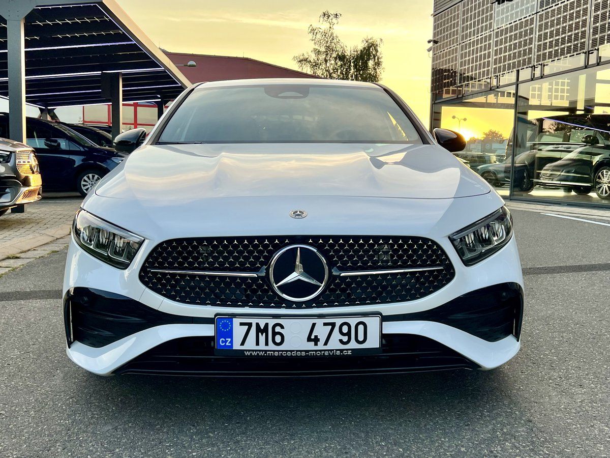 Mercedes-Benz Třídy A, 180 - fotka 3
