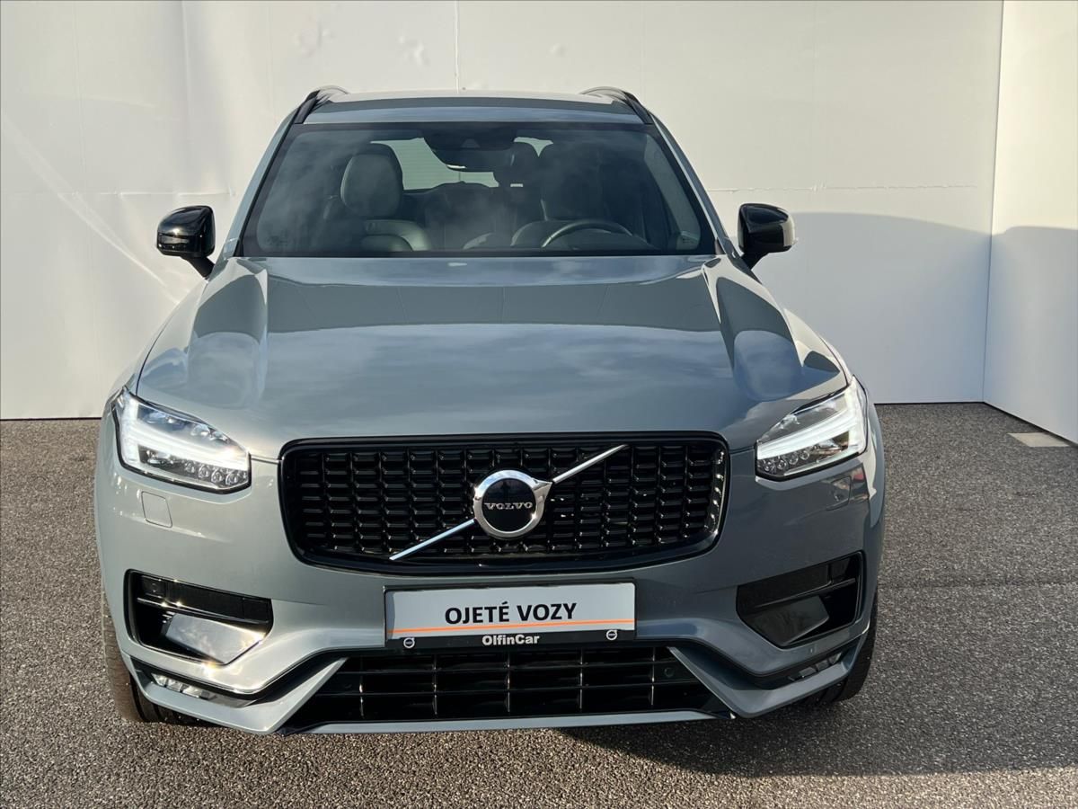 Volvo XC90, 2,0 AWD PLUS BRIGHT  B5 - fotka 4