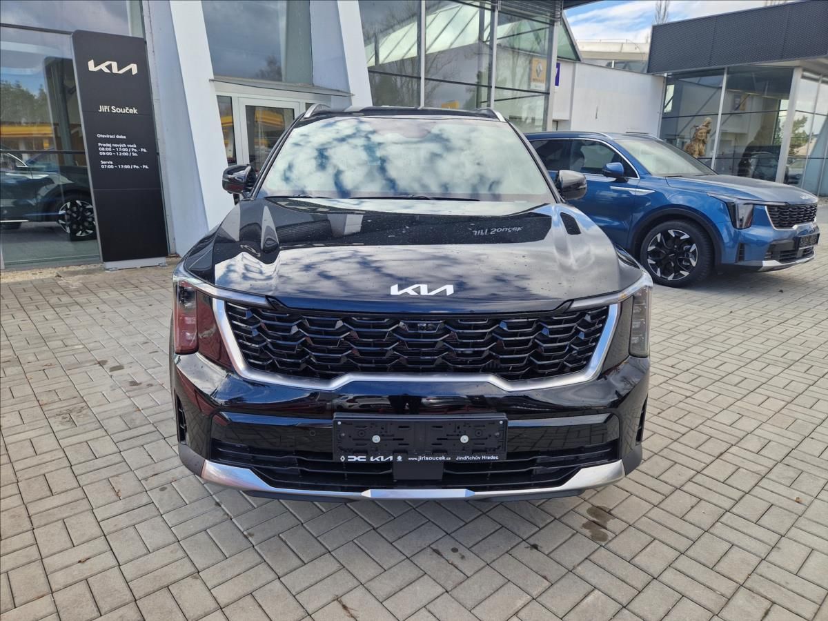 Kia Sorento, 2,2 CRDi SCR 4x4 8DCT 7míst  T - fotka 2