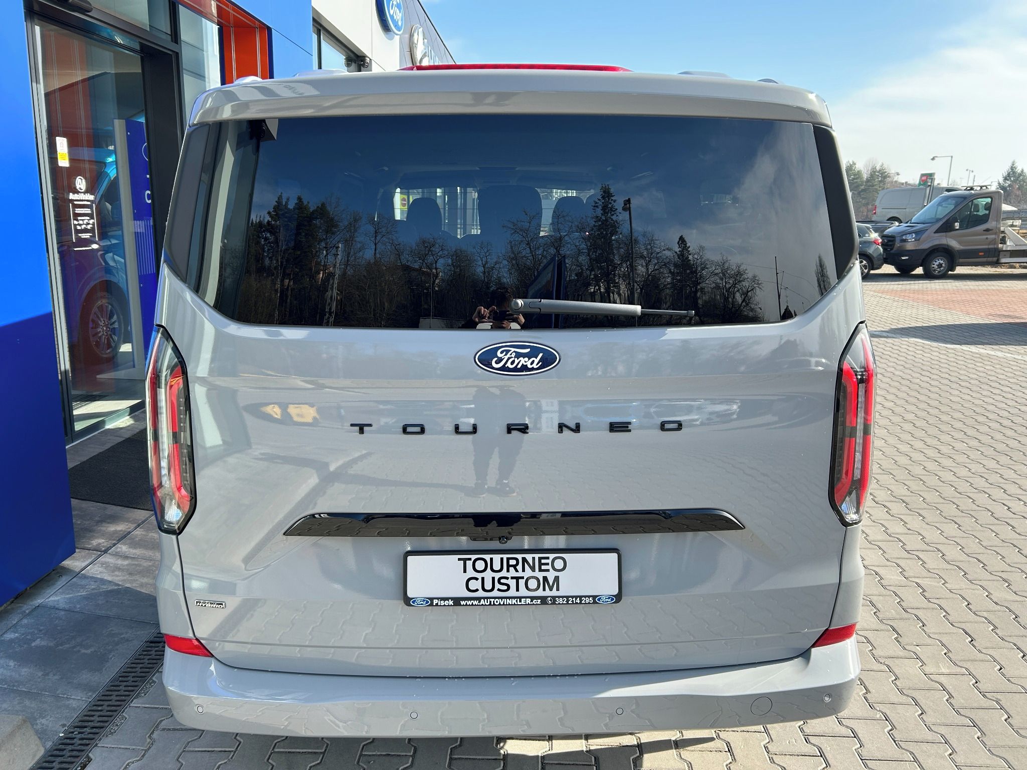 Ford Tourneo Custom, Titanium X L2 2.5 PHEV 171kW - fotka 6