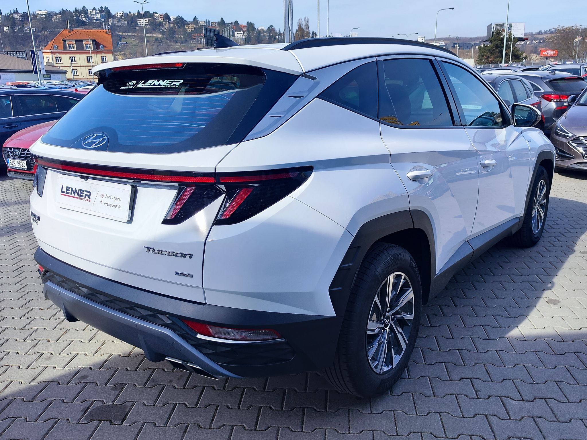 Hyundai Tucson, 1.6CRDI/100kW SmartNav DCT 4X4 - fotka 5