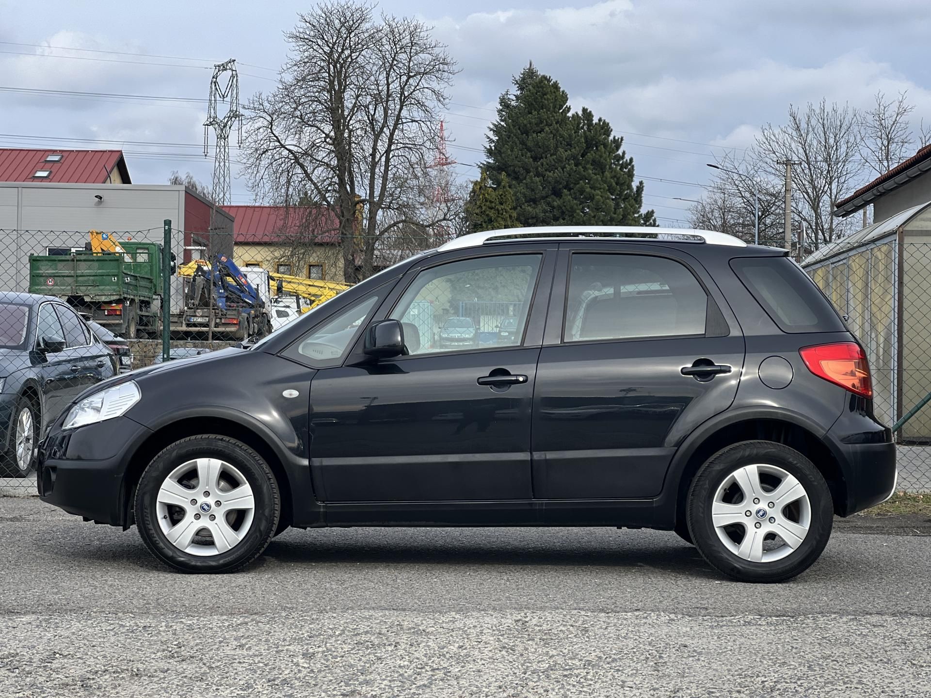 Fiat Sedici, 1.9JTD 4x4 KLIMATIZACE ALU - fotka 4