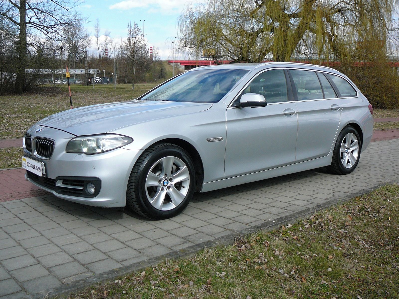 BMW Řada 5, 530D X-Drive 190kW ČR - fotka 2