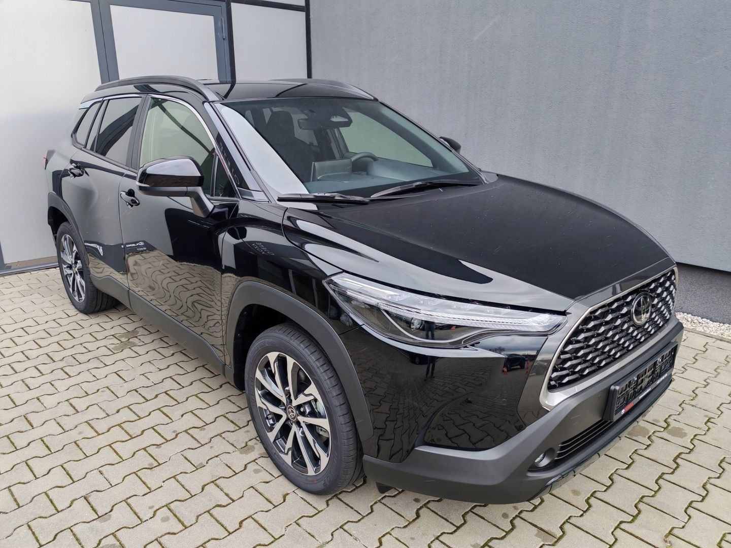Toyota Corolla Cross, 2.0 Hybrid (197 k) Style Tech - fotka 3