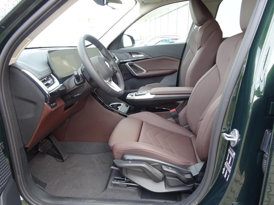 BMW X1, sDrive18i - fotka 2