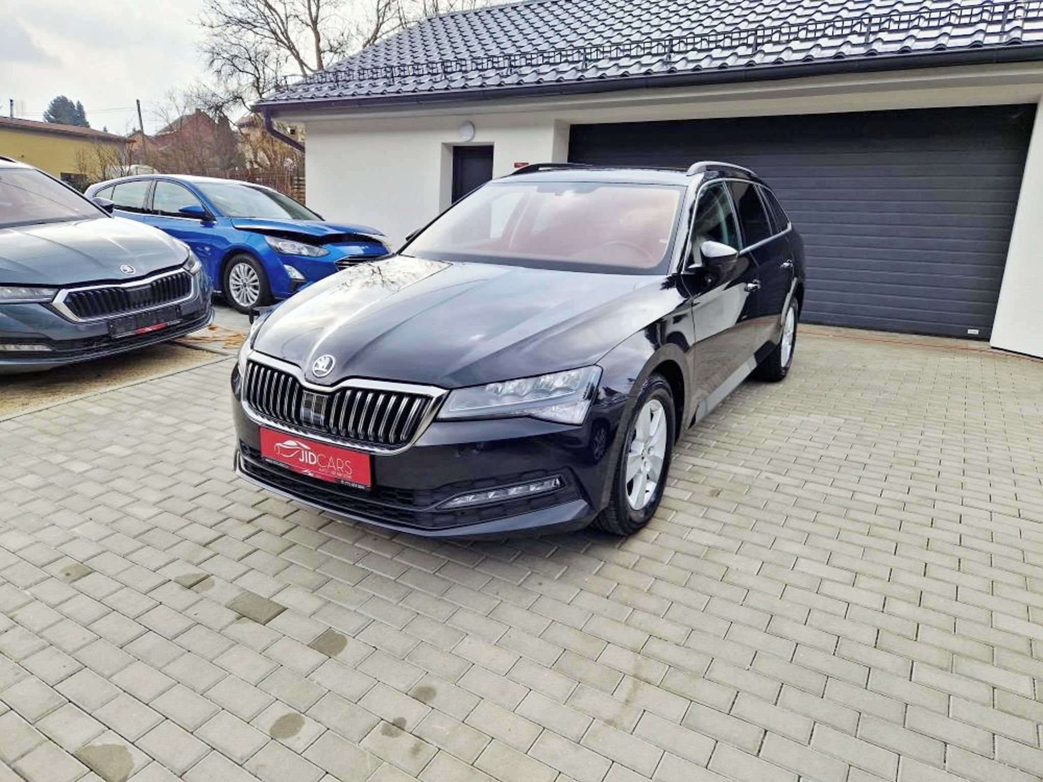 Škoda Superb, 2.0 TDI (110 kW), DSG - fotka 2