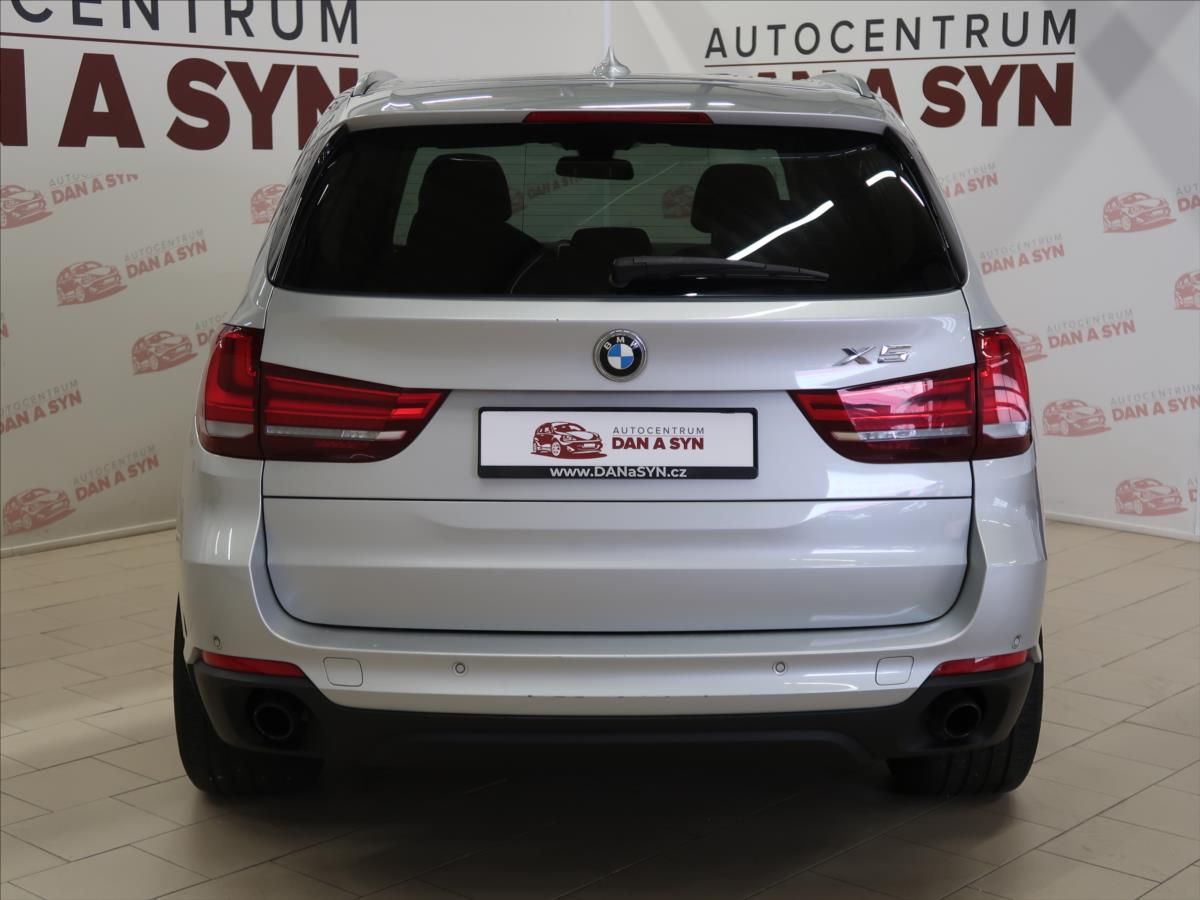 BMW X5, 2,0 xDrive25d Steptronic 7míst - fotka 5