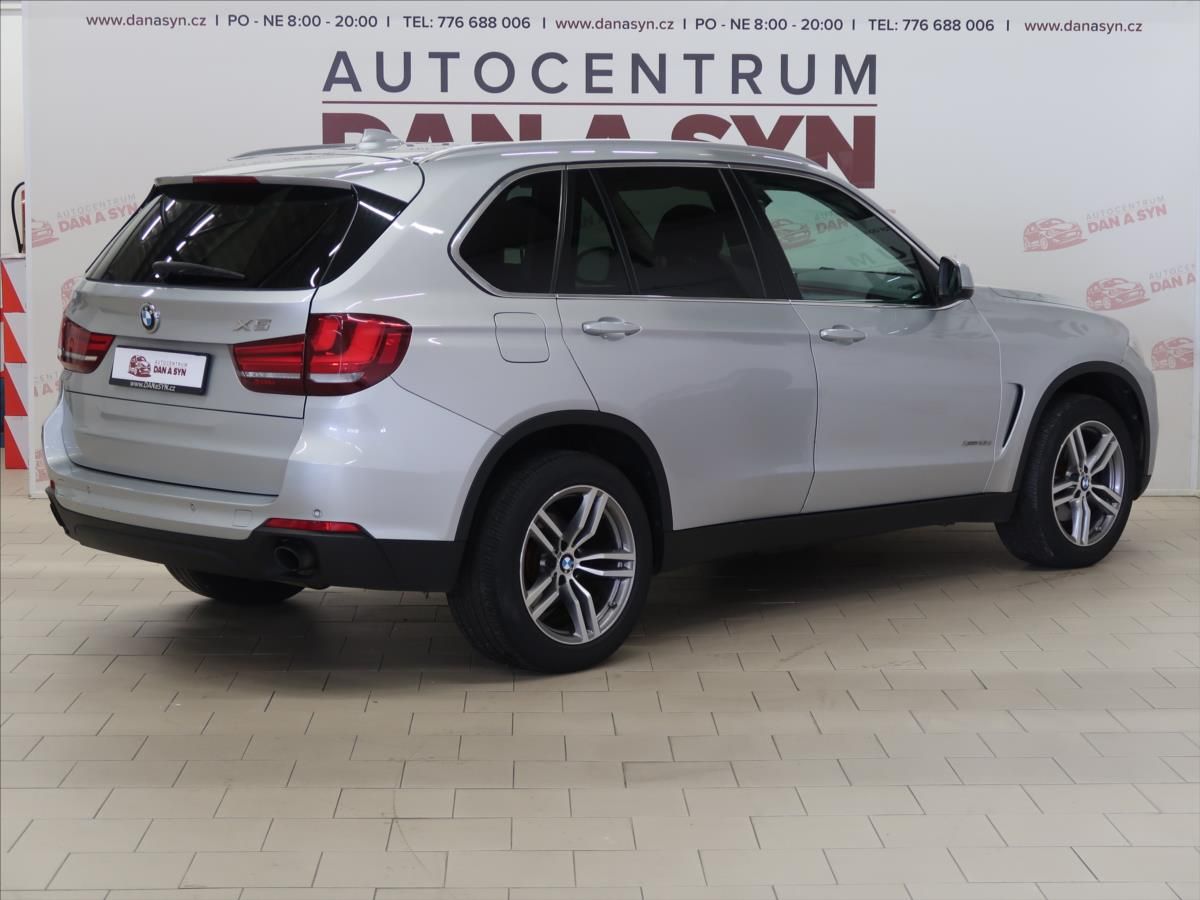 BMW X5, 2,0 xDrive25d Steptronic 7míst - fotka 4