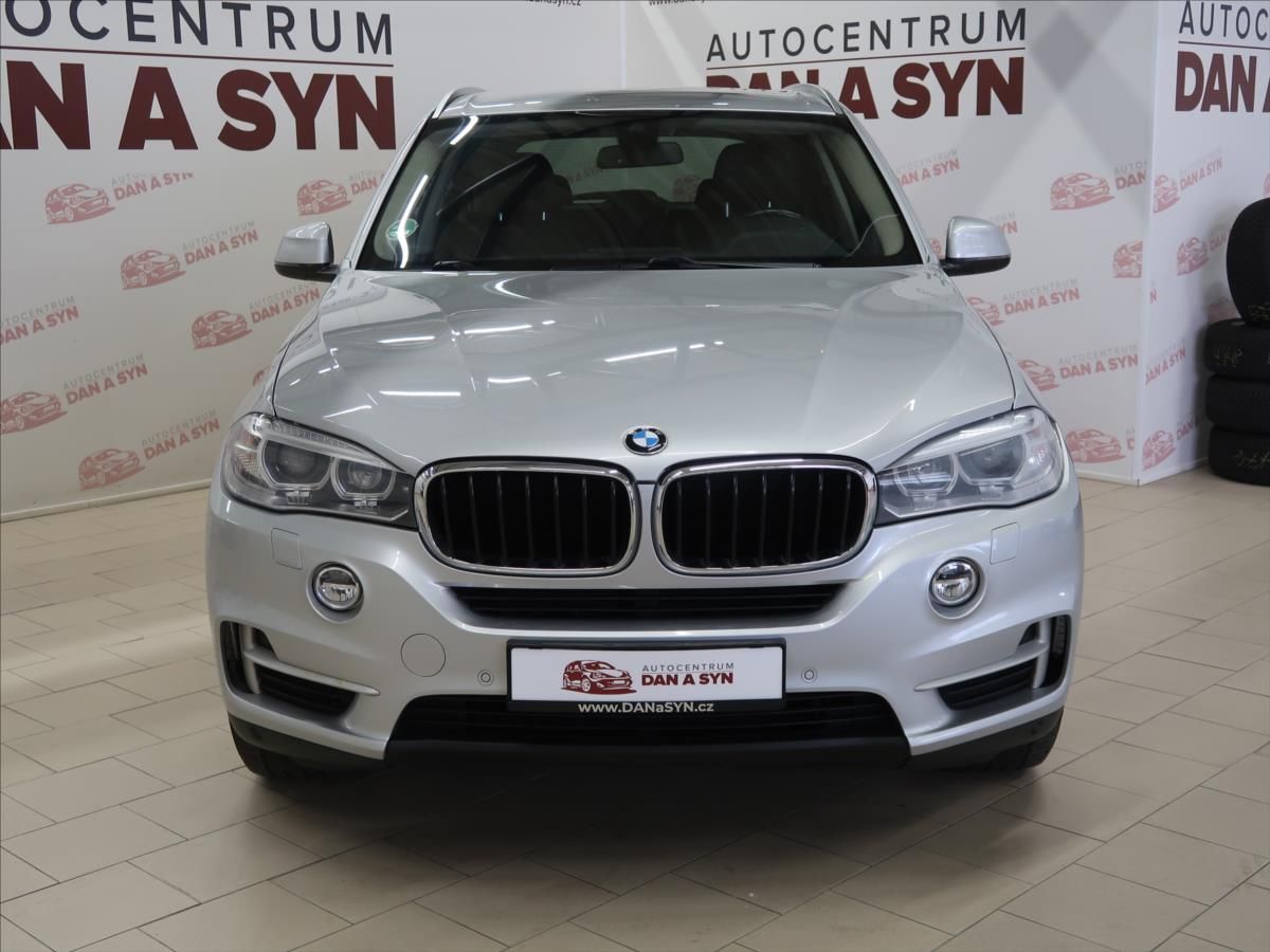 BMW X5, 2,0 xDrive25d Steptronic 7míst - fotka 2