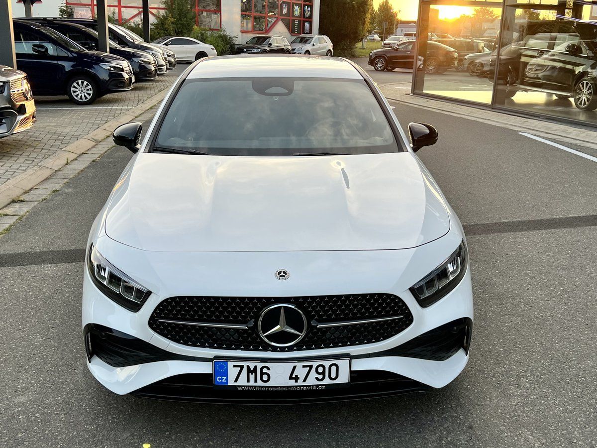 Mercedes-Benz Třídy A, 180 - fotka 4