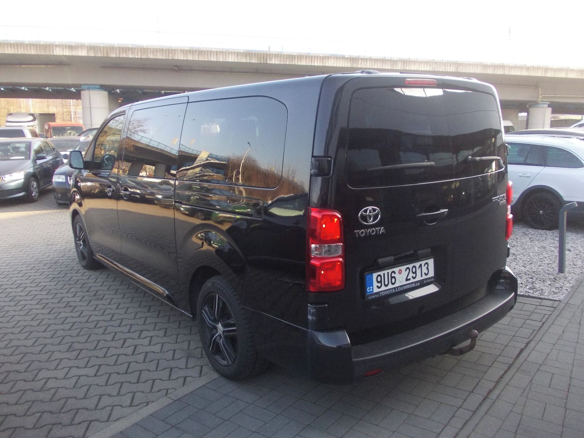 Toyota Proace Verso, 2.0D-4D 130KW AUT 8 MÍST - fotka 4