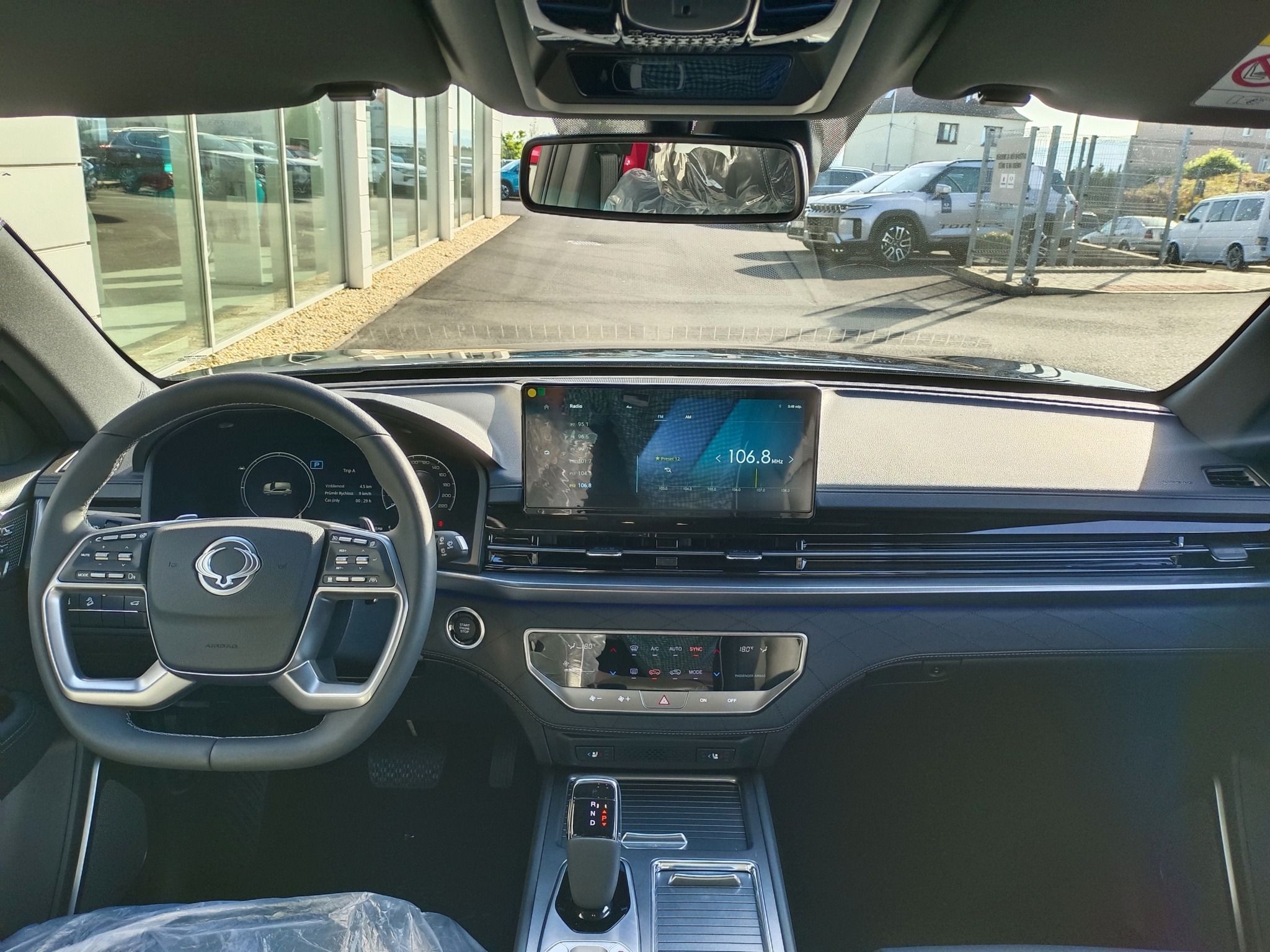 SsangYong Rexton, PREMIUM+ 2,2 e-XDI 5 míst 4x4 - fotka 6