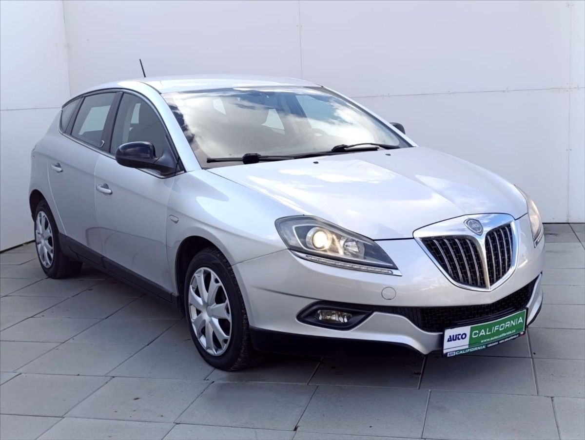 Lancia Delta, 1,6 1.6 JTD Klimatizace - fotka 4