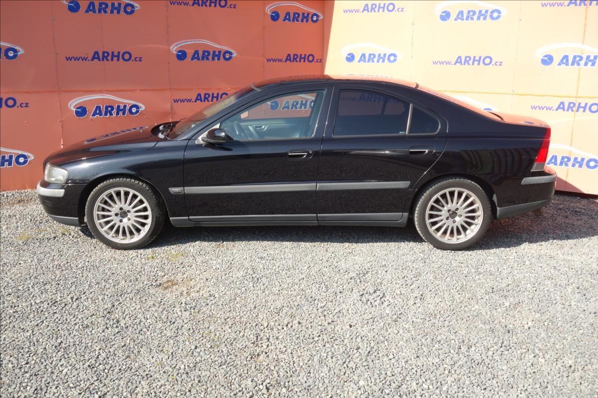 Volvo S60, 2,4 D5 120KW,AUTOMAT,KINETIC. - fotka 4