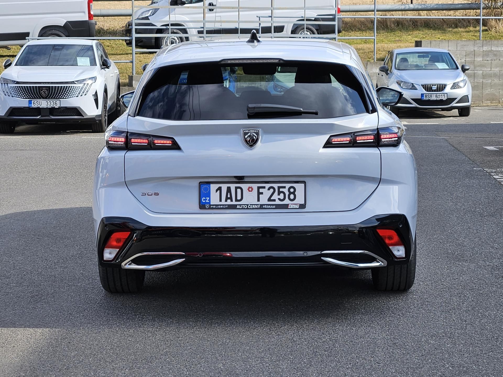 Peugeot 308, SW 1.2PT 130 ALLURE EAT8 - fotka 4