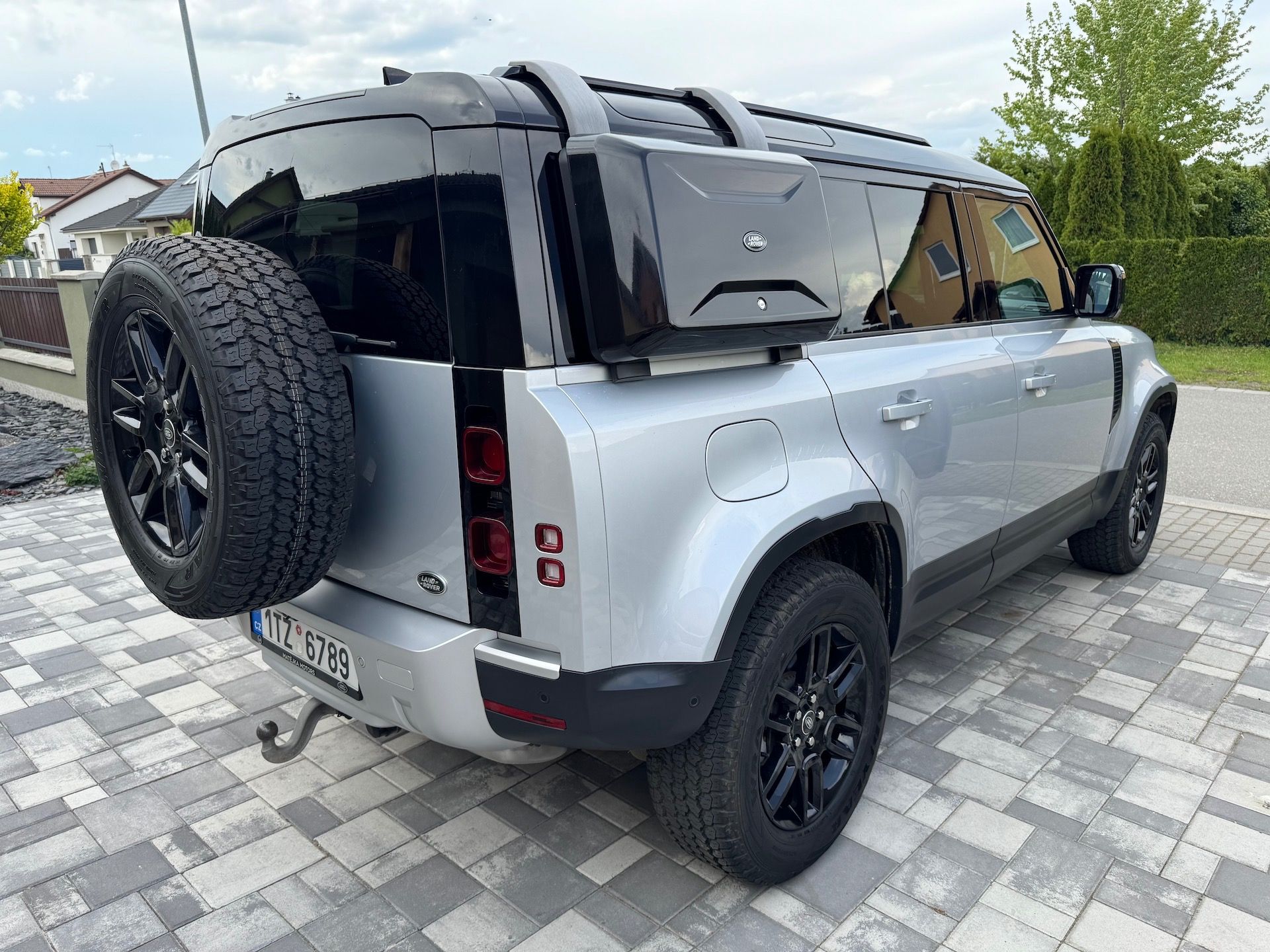 Land Rover Defender, 110 3.0 V6 převzetí úvěru s 0% - fotka 3