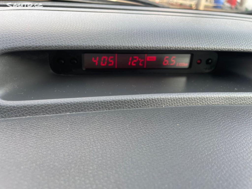 Suzuki Swift, 1,3 68 kW,SERVISKA