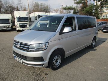 Obrázek k inzerátu: Volkswagen Caravelle, T6 2.0 TDI 110kw  9 míst,Navi,