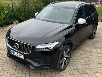 Obrázek k inzerátu: Volvo XC90, R-line,173kw,PANORAMA,ODPOCET