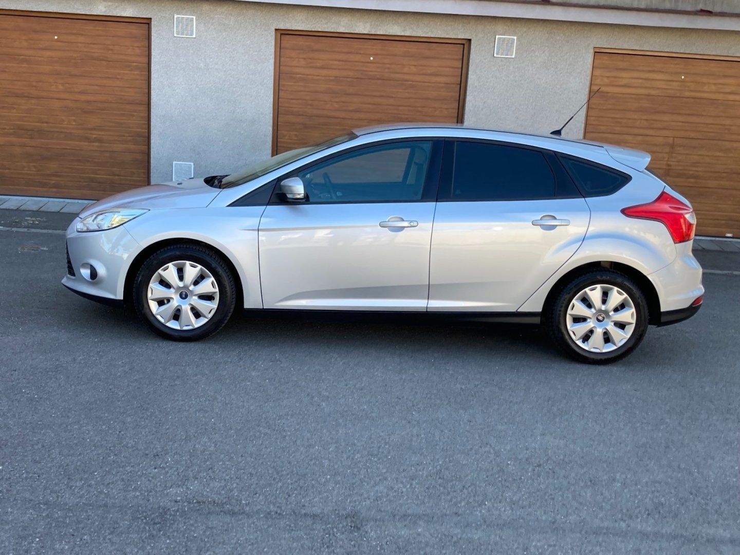 Ford Focus, 1,6 Ti-VCT 92kW senzory,digi k - fotka 6
