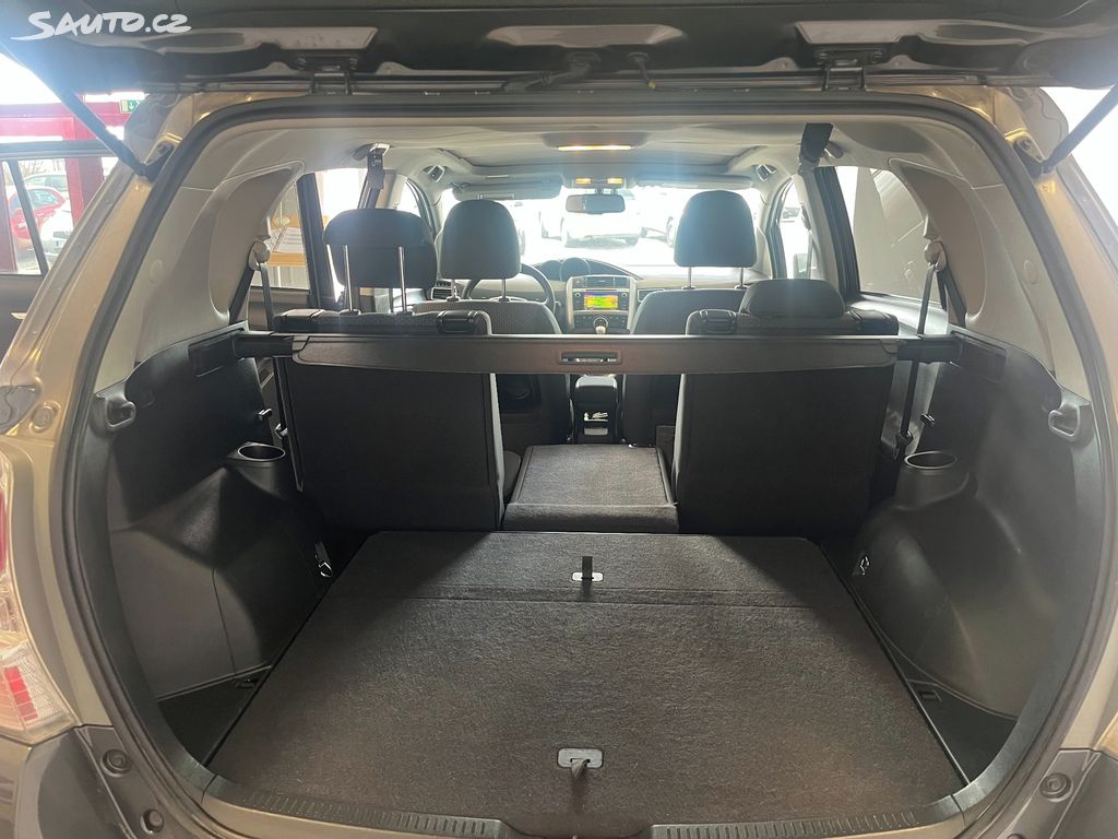 Toyota Verso, fotka 25