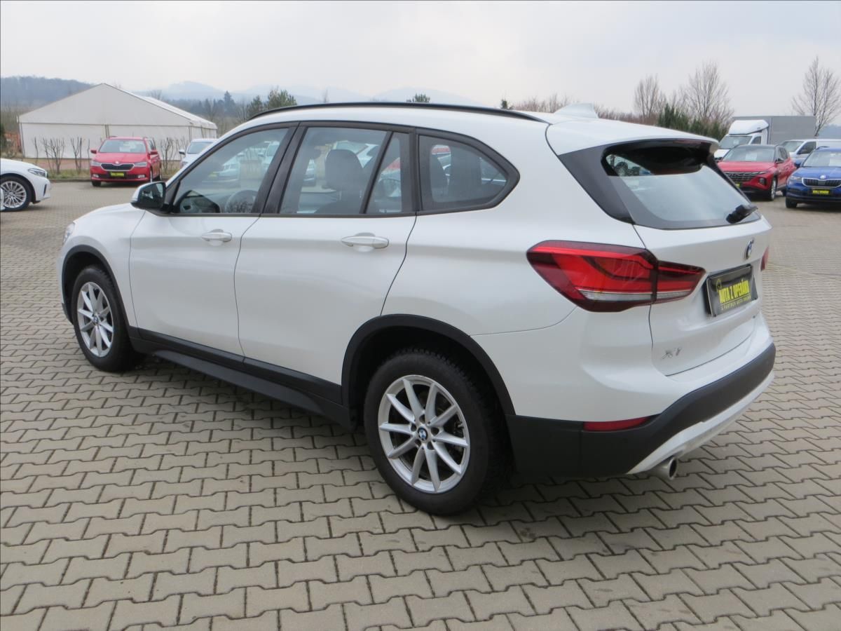 BMW X1, 1,5 i sDrive AUT LED Navi ČR - fotka 5