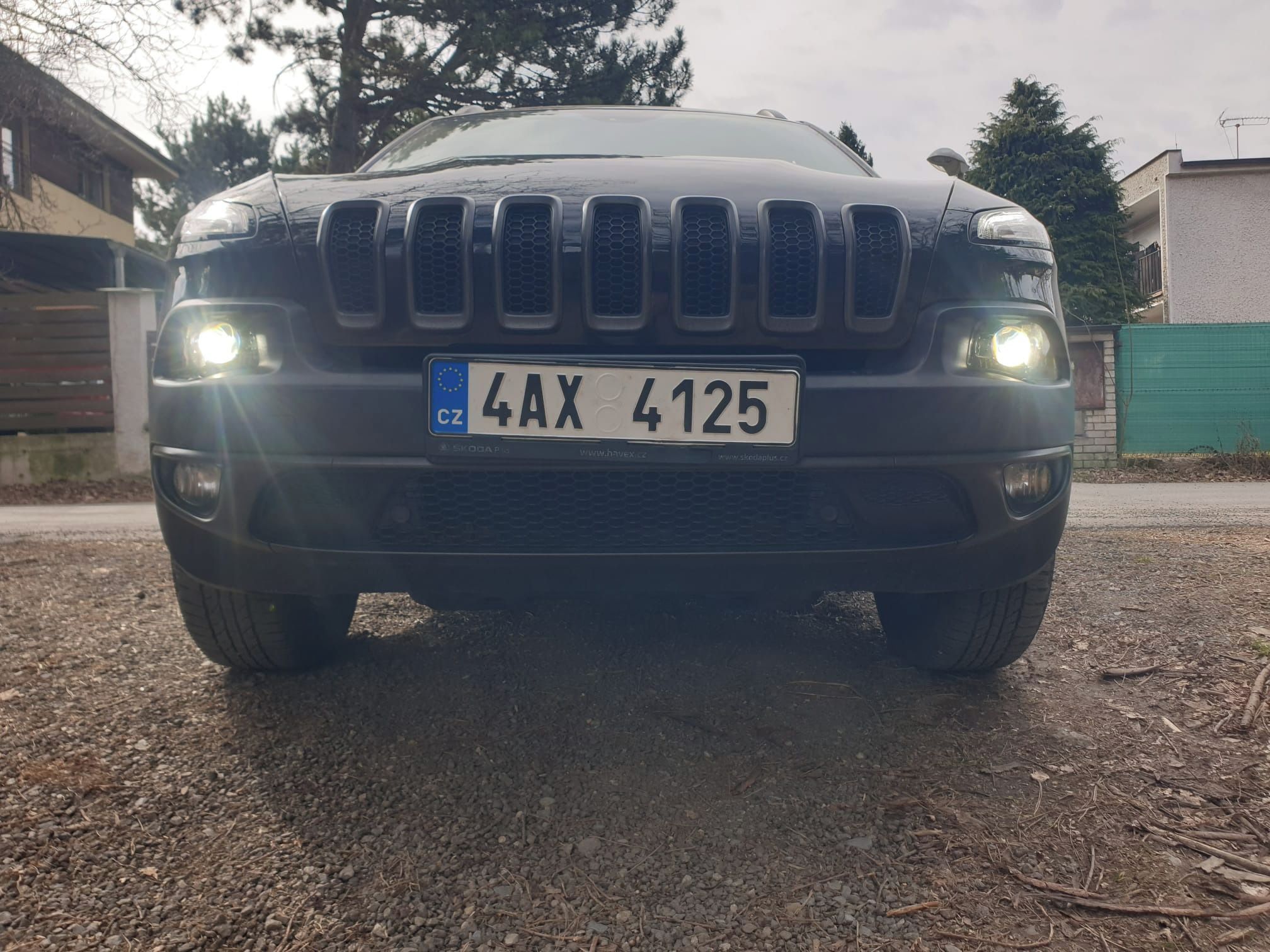 Jeep Cherokee, NA SPLÁTKY VŠEM BEZ REGISTRU - fotka 2