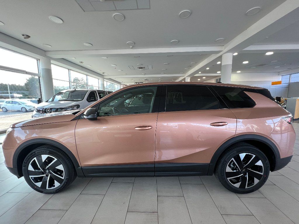 Opel Grandland, GS Hybrid 1,2T 145k Automat+ZP - fotka 5