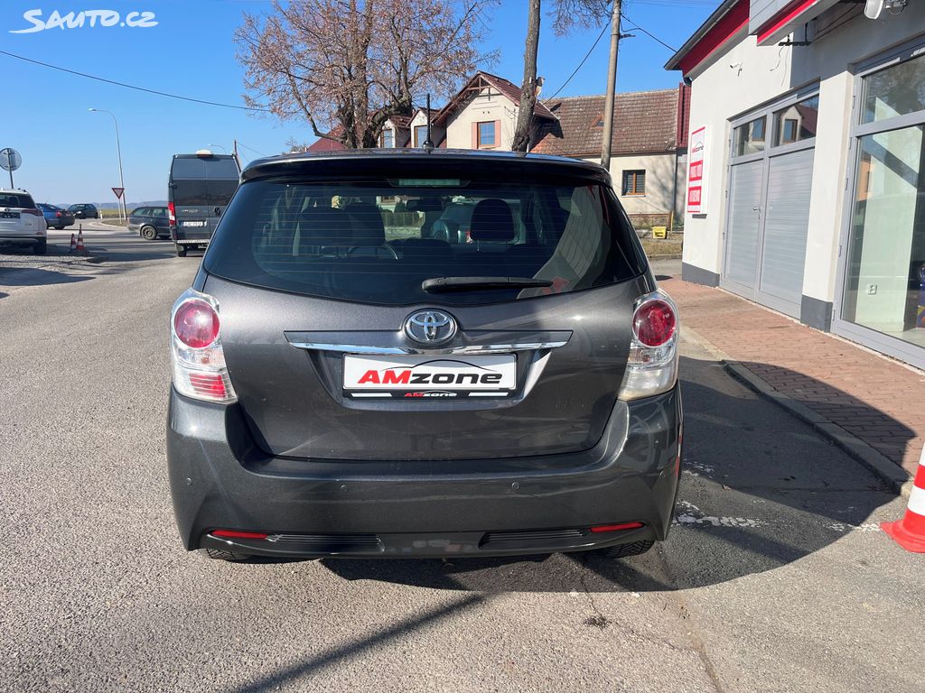 Toyota Verso, fotka 5