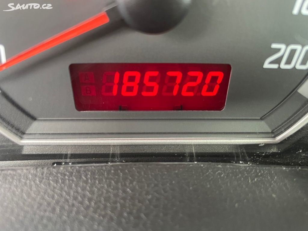 Suzuki Swift, 1,3 68 kW,SERVISKA