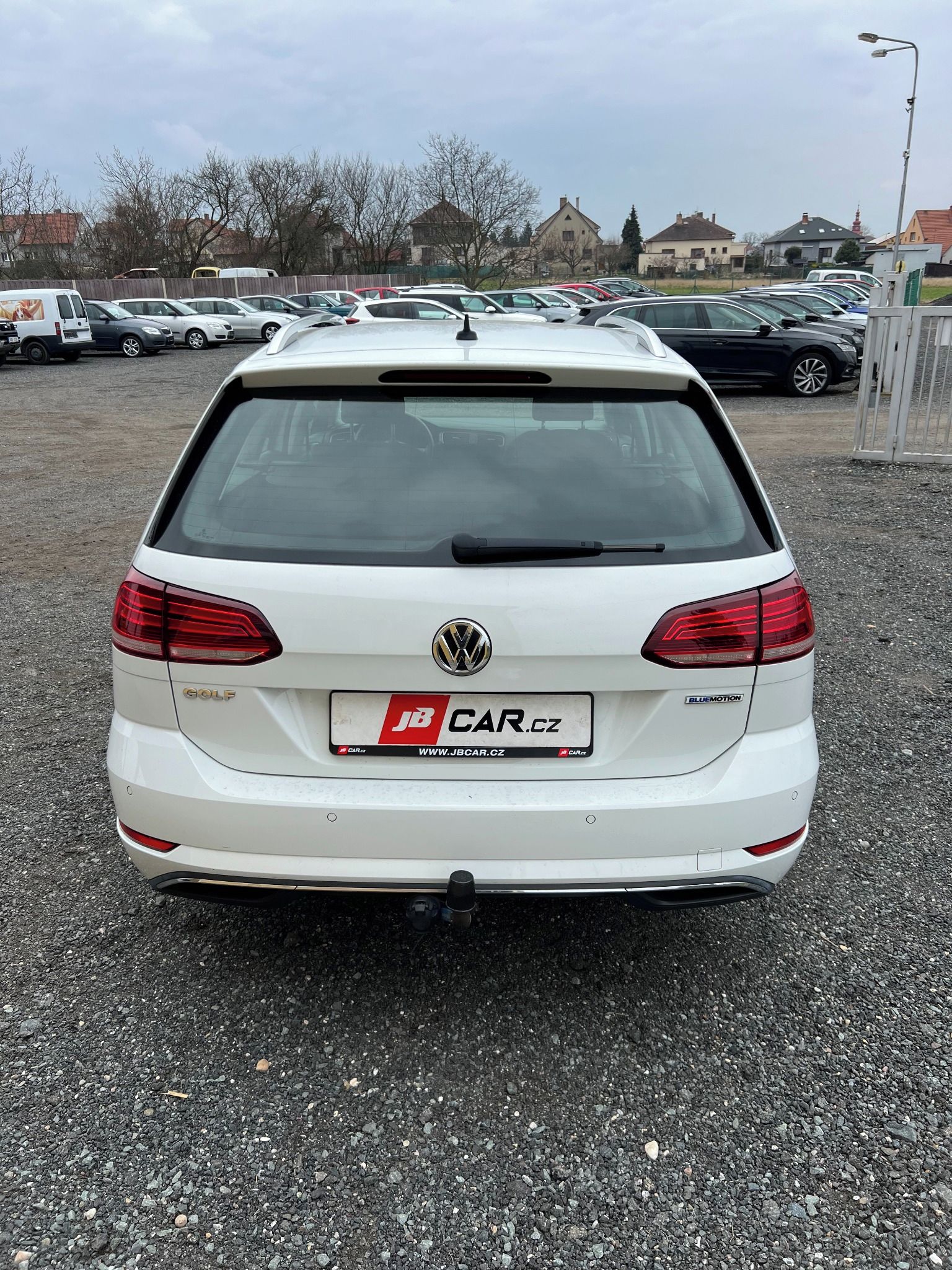 Volkswagen Golf, 1.5 TSI DSG NAVI TAŽNÉ 1.M DPH - fotka 6