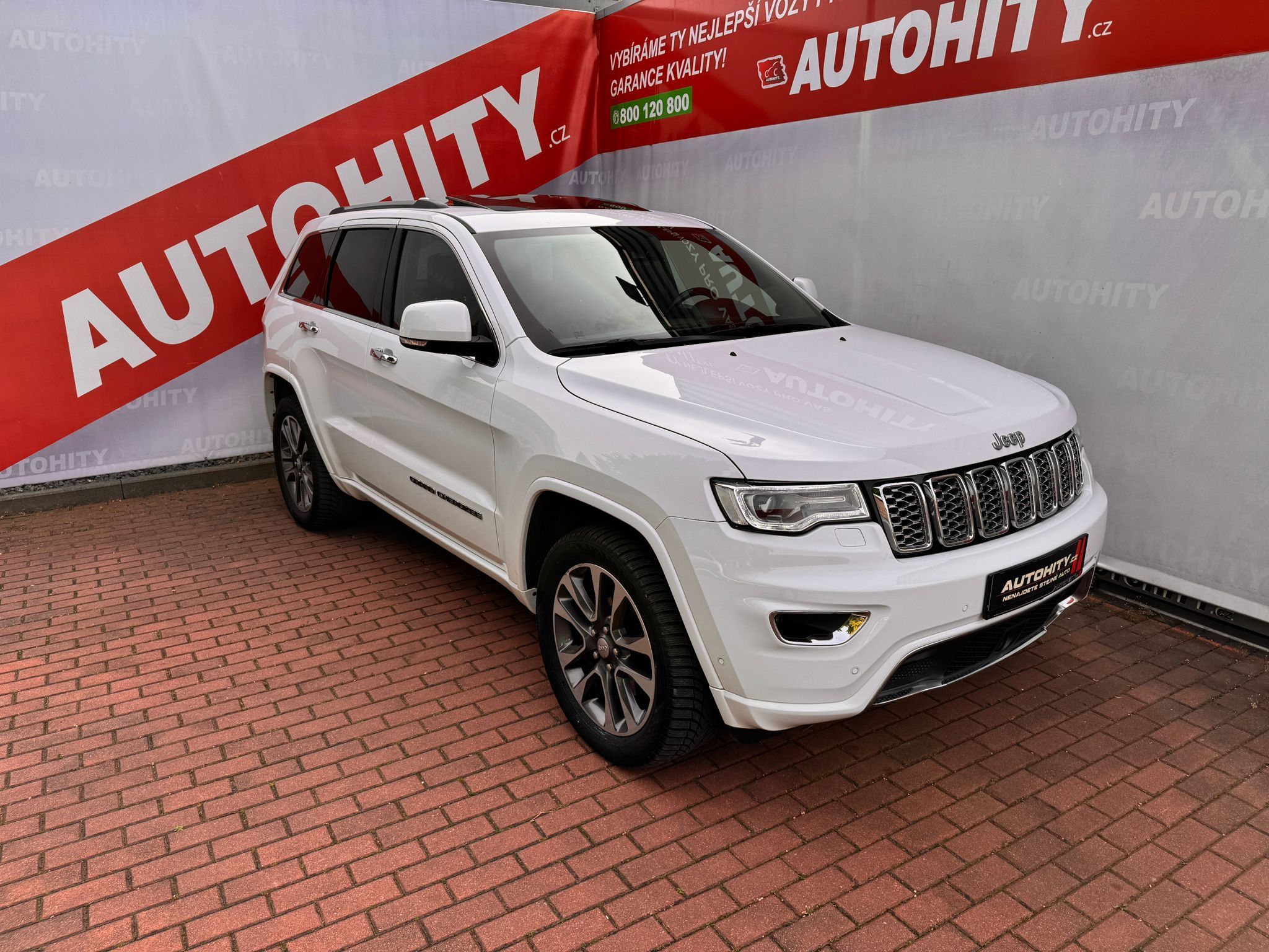 Jeep Grand Cherokee, 3.0D V6 4x4 aut., H&K, Tažné - fotka 5