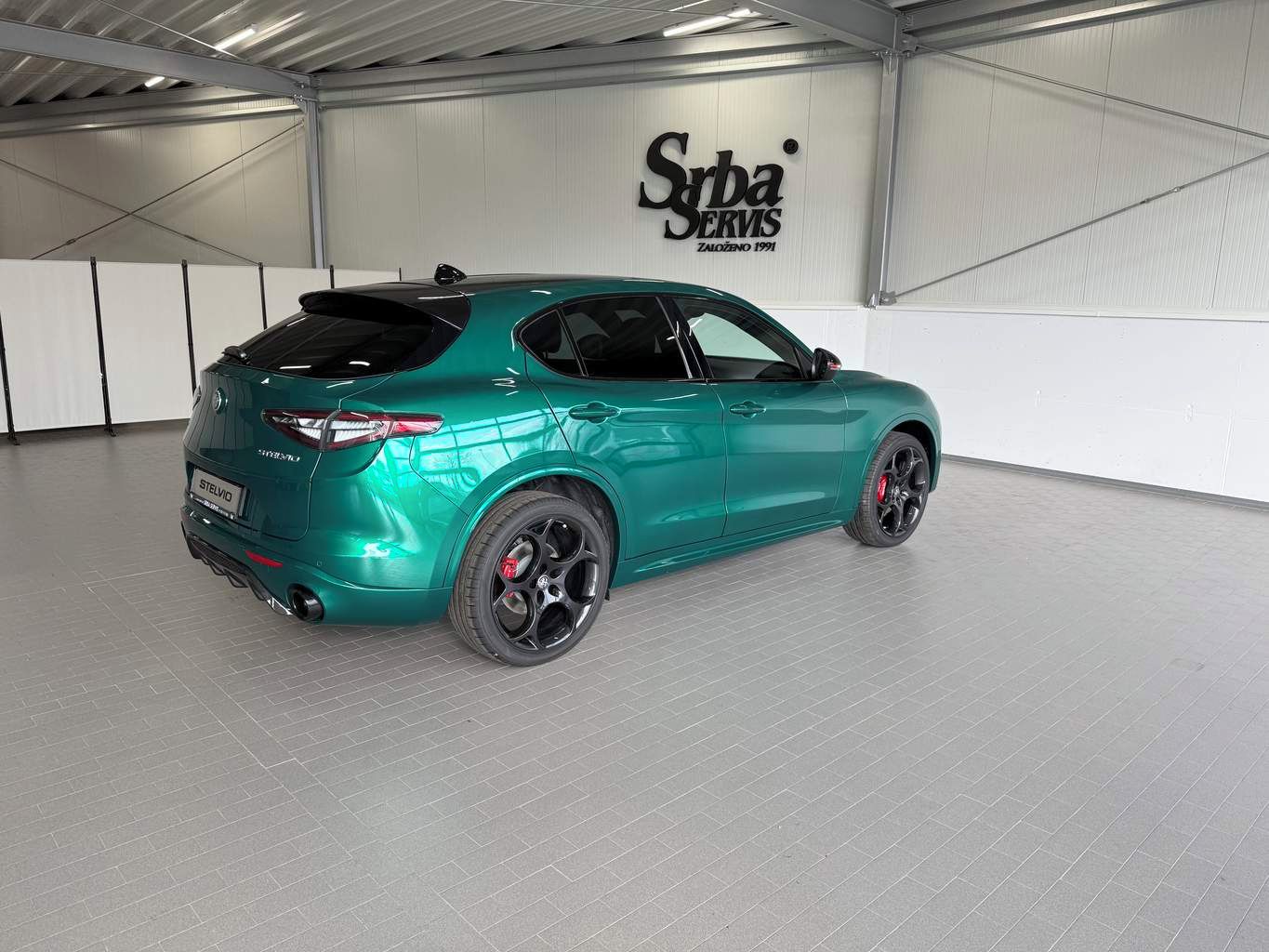 Alfa Romeo Stelvio, 2.0 Turbo 280k Q4 TRIBUTO ITAL - fotka 6