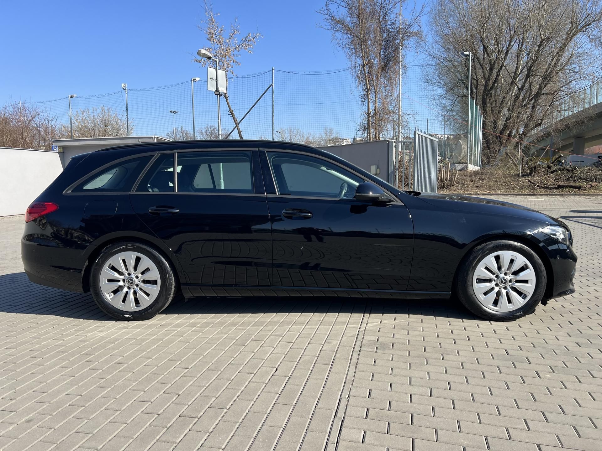 Mercedes-Benz Třídy C, 220d T Mild led kamera ACC - fotka 3