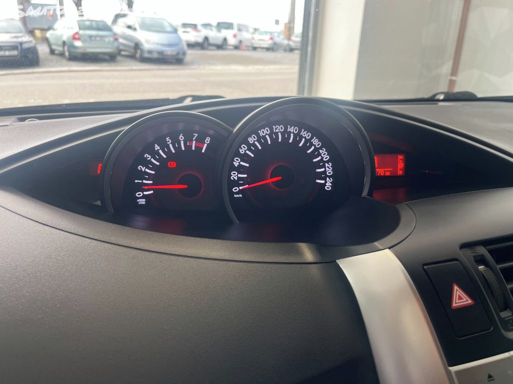 Toyota Verso, fotka 16