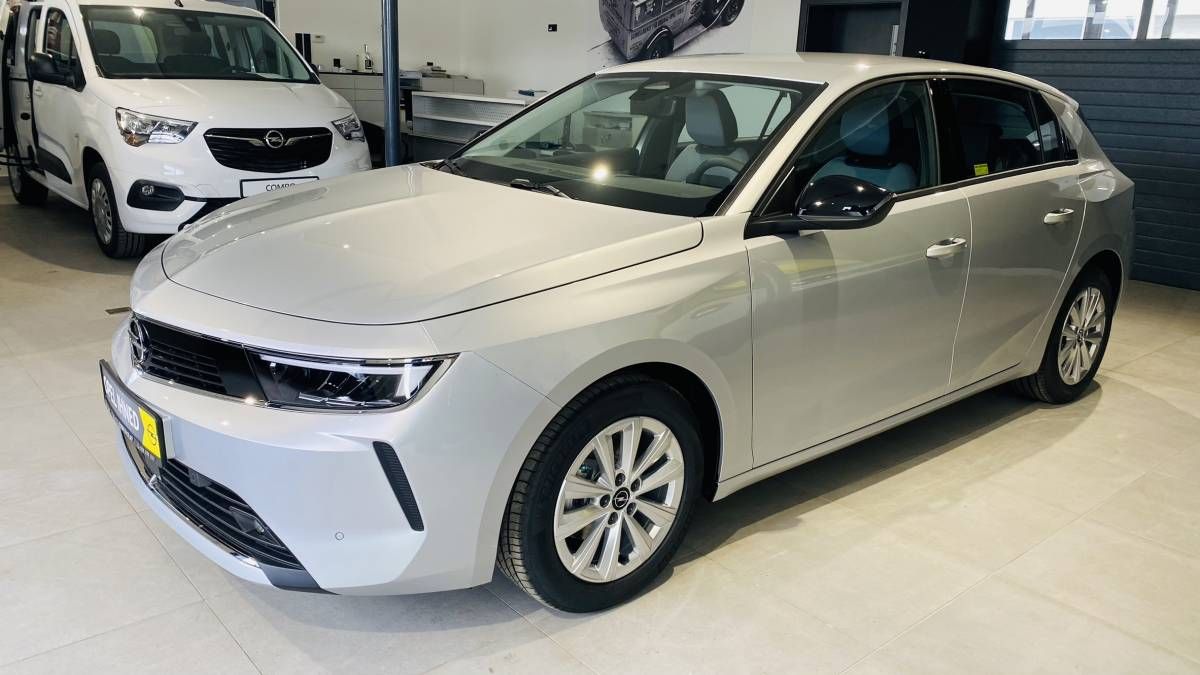 Opel Astra, Edition HB 1.2 TURBO 81kW/110k