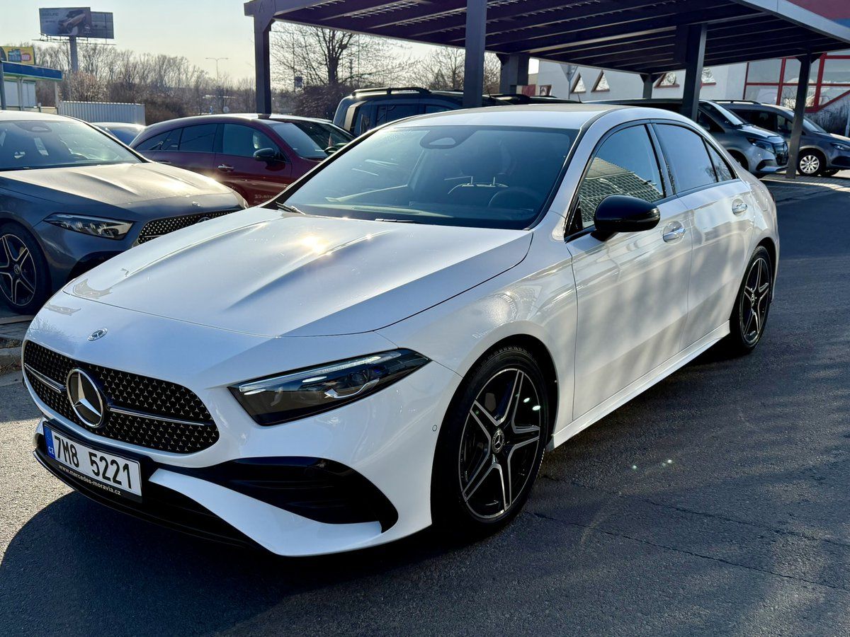 Mercedes-Benz Třídy A, 180 sedan - FACELIFT - fotka 5