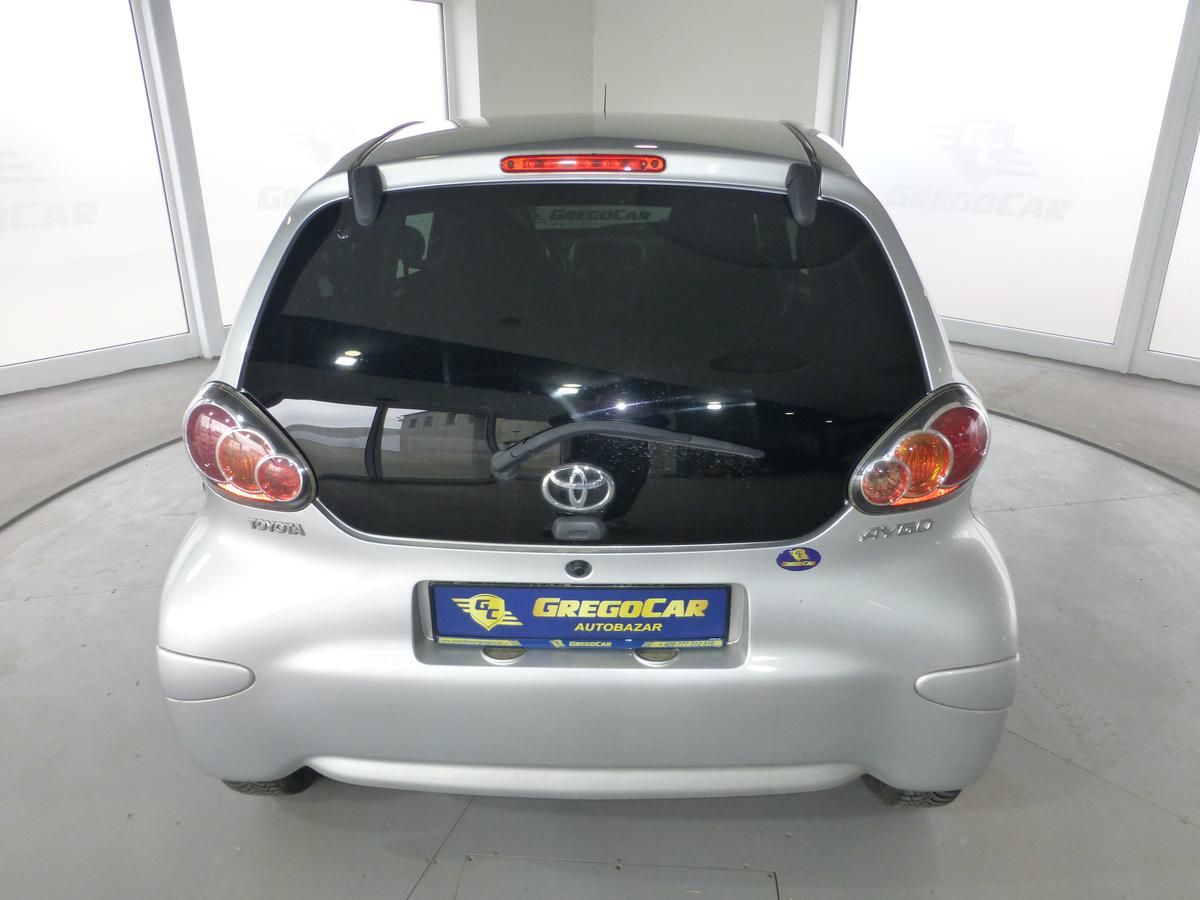 Toyota Aygo, 1,0-50KW*KLIMATIZACE+SADA KOL - fotka 6