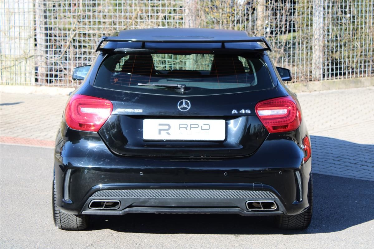 Mercedes-Benz Třídy A, A45 AMG 4MATIC / 265kW - fotka 5