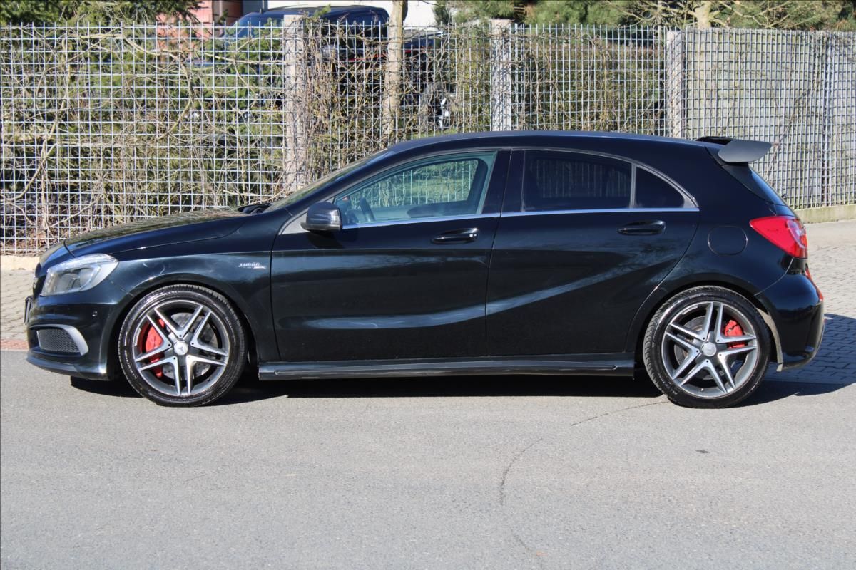 Mercedes-Benz Třídy A, A45 AMG 4MATIC / 265kW - fotka 6