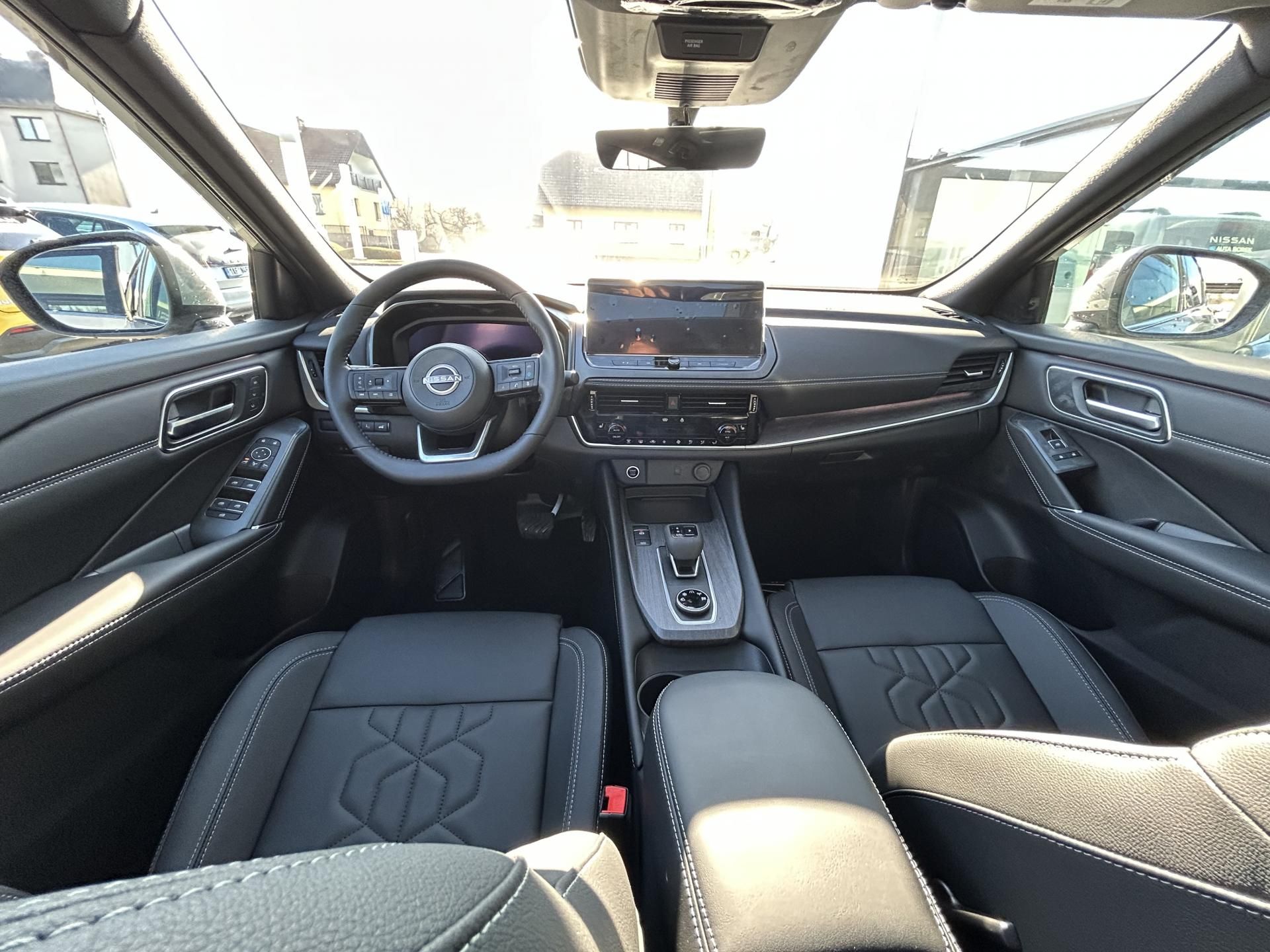 Nissan Qashqai, 1.3T 158HP  X-TRONIC 4x4 TEKNA - fotka 6