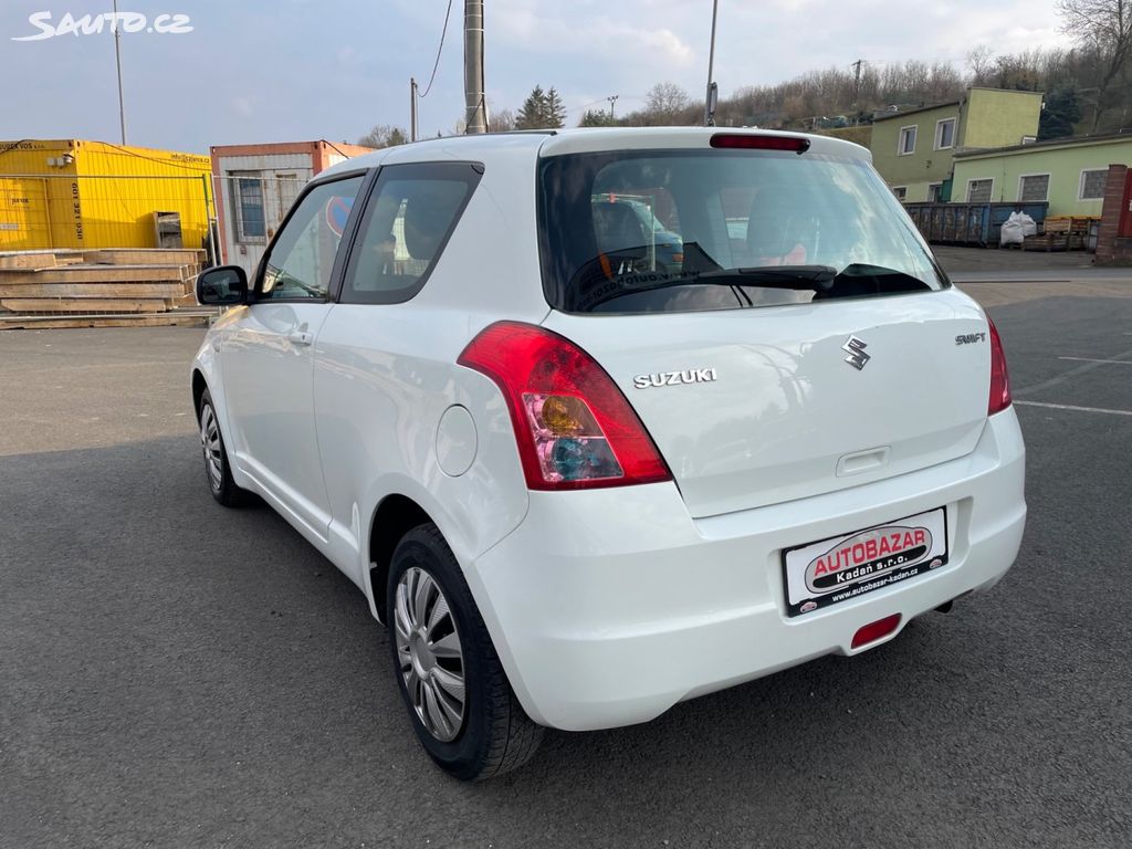 Suzuki Swift, 1,3 68 kW,SERVISKA