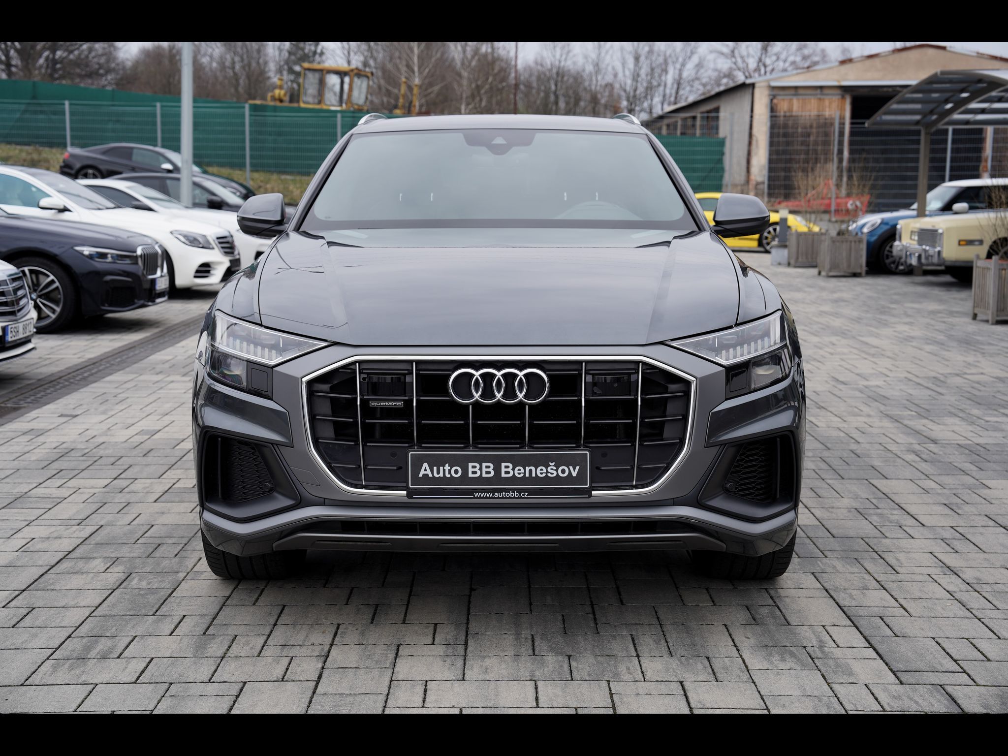 Audi Q8, 50 TDI/Q/Matrix/21"/tažné/ČR