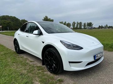 Long Range Dual Motor AWD