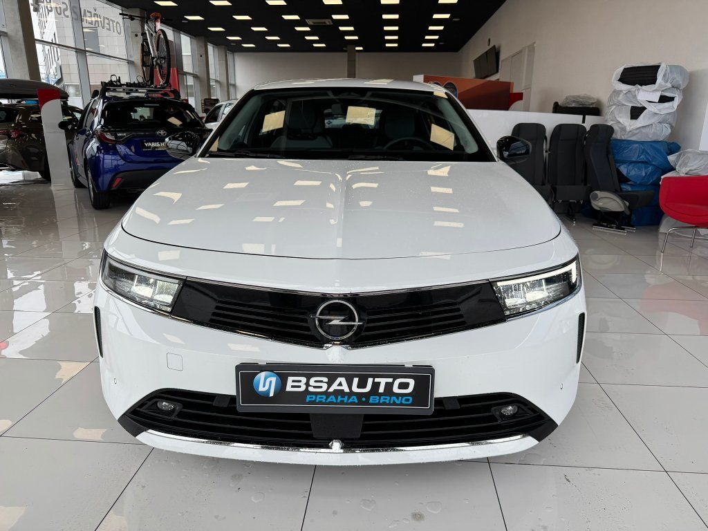 Opel Astra, 1.2T 96kW 2023 - fotka 2