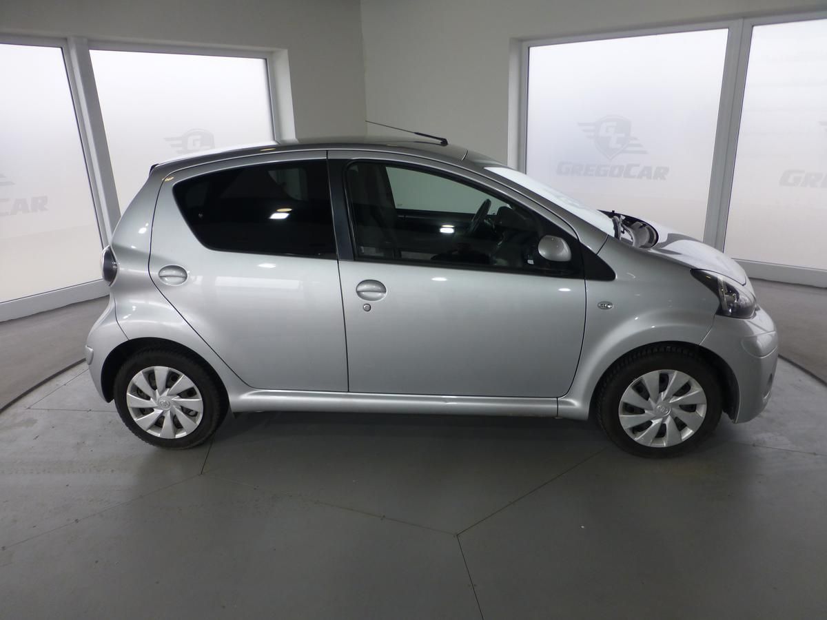 Toyota Aygo, 1,0-50KW*KLIMATIZACE+SADA KOL - fotka 5