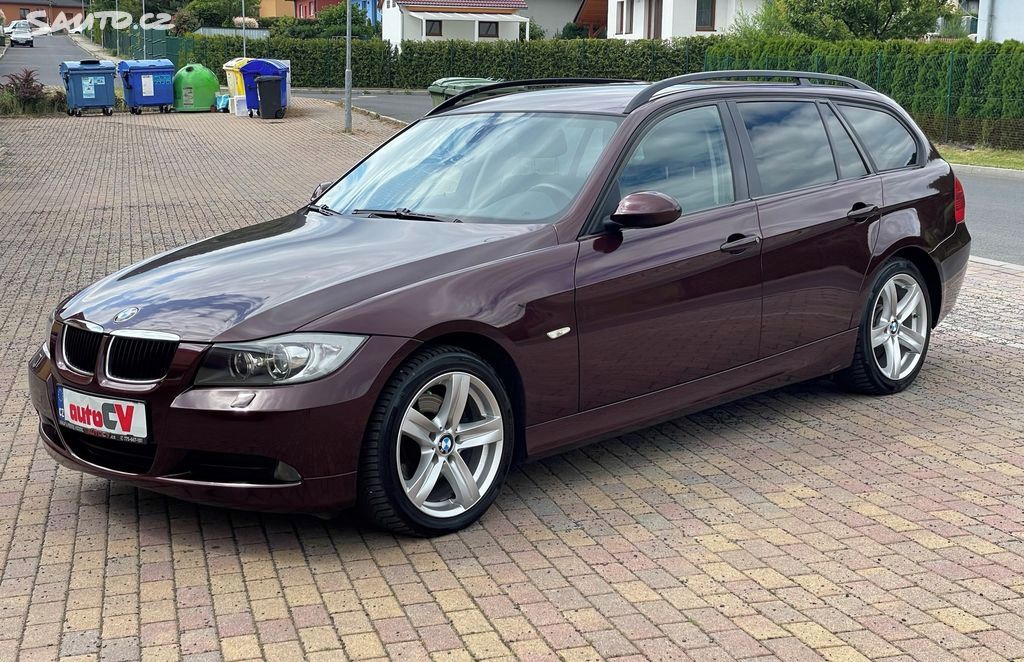 BMW Řada 3, 320i 125kW XENON,VÝHŘEV,KLIMA